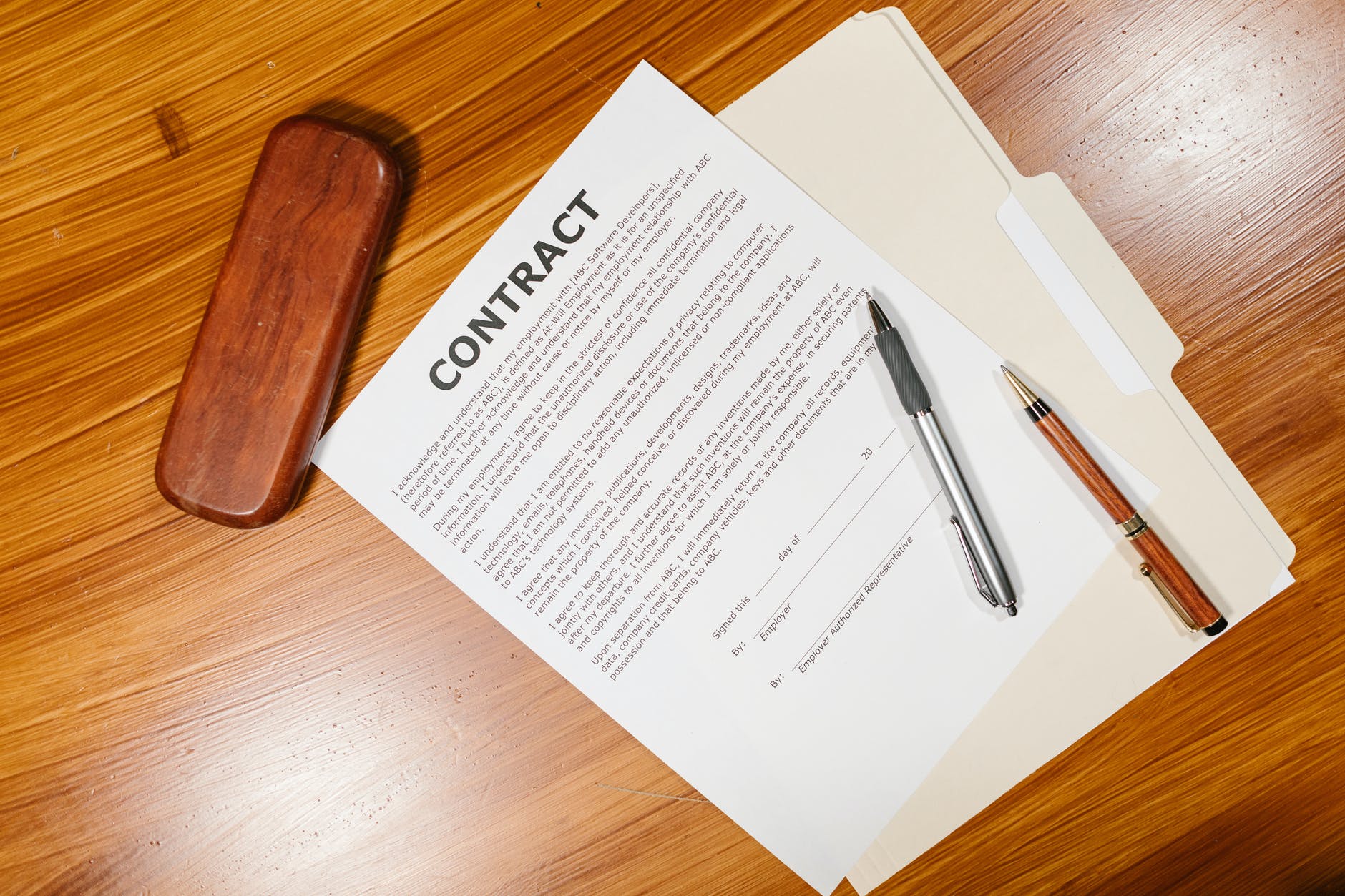 employment contract lawyer